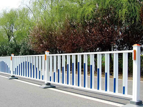 道路鋅鋼護欄案例